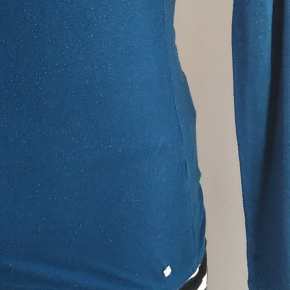 Fabletics Open Shoulder Turtleneck - Picture 2 of 4